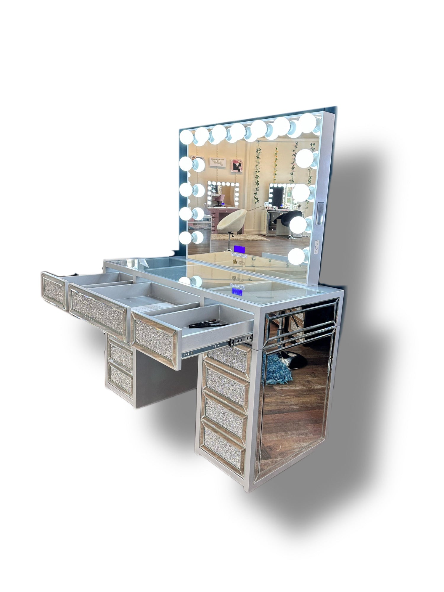 SlayStation® Diamond Edition Vanity Table Silver Queen Vanity Outlet
